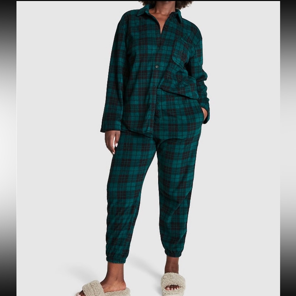 VICTORIA SECRET POLAR FLEECE JOGGER PAJAMA SET
